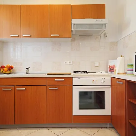 Ena - Walk To Sunset Beach - 3 Bedrooms *