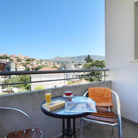 Ena - Walk To Sunset Beach - 3 Bedrooms Apartman