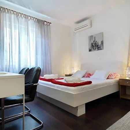Ena - Walk To Sunset Beach - 3 Bedrooms