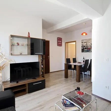 Ena - Walk To Sunset Beach - 3 Bedrooms Dubrovnik