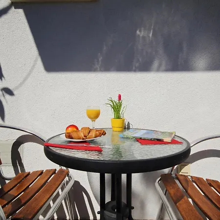 Ena - Walk To Sunset Beach - 3 Bedrooms Apartman Dubrovnik