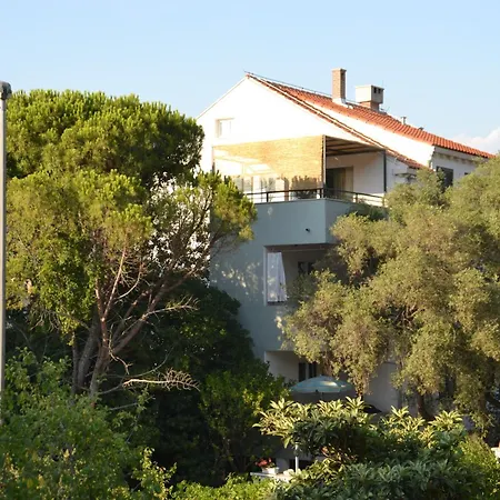 Ena - Walk To Sunset Beach - 3 Bedrooms Apartman *